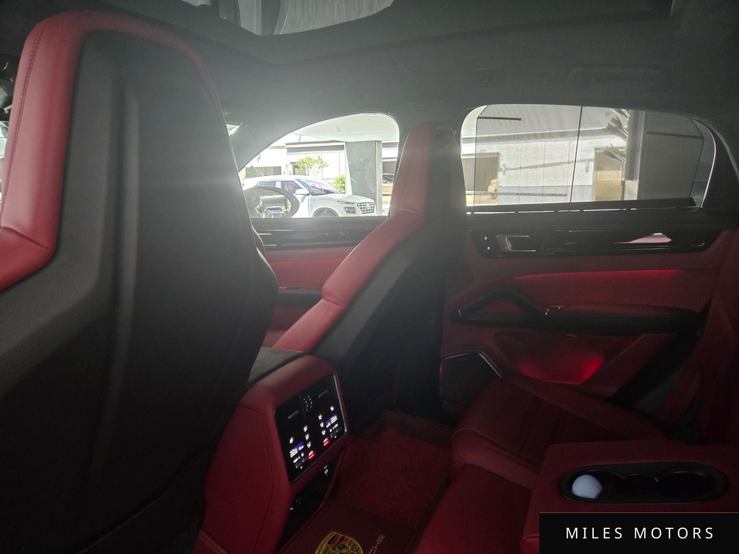 Porsche Cayenne 2021 — миниатюра 7