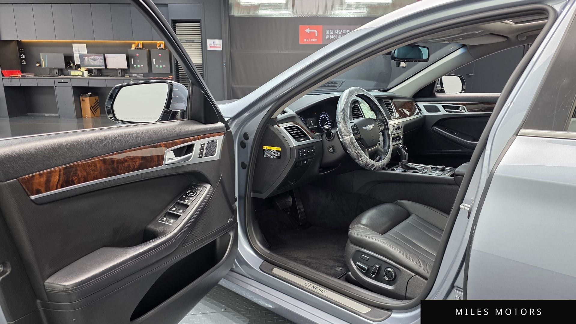 Hyundai Genesis 2014 — миниатюра 12