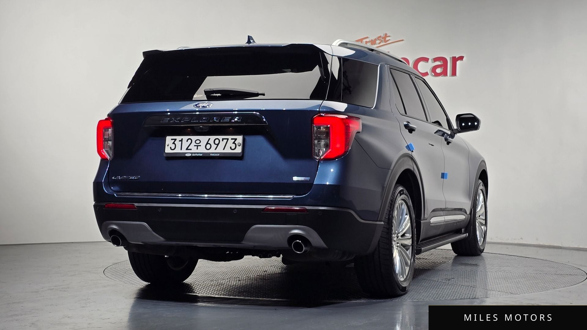 Ford Explorer 2020 — миниатюра 2