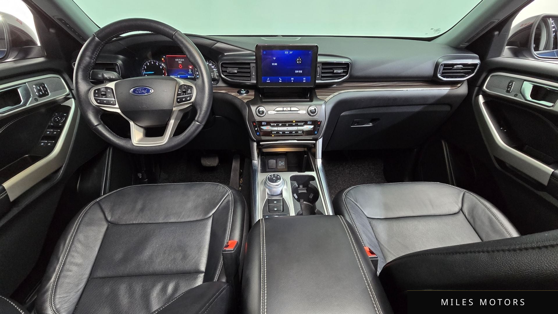 Ford Explorer 2020 — миниатюра 10