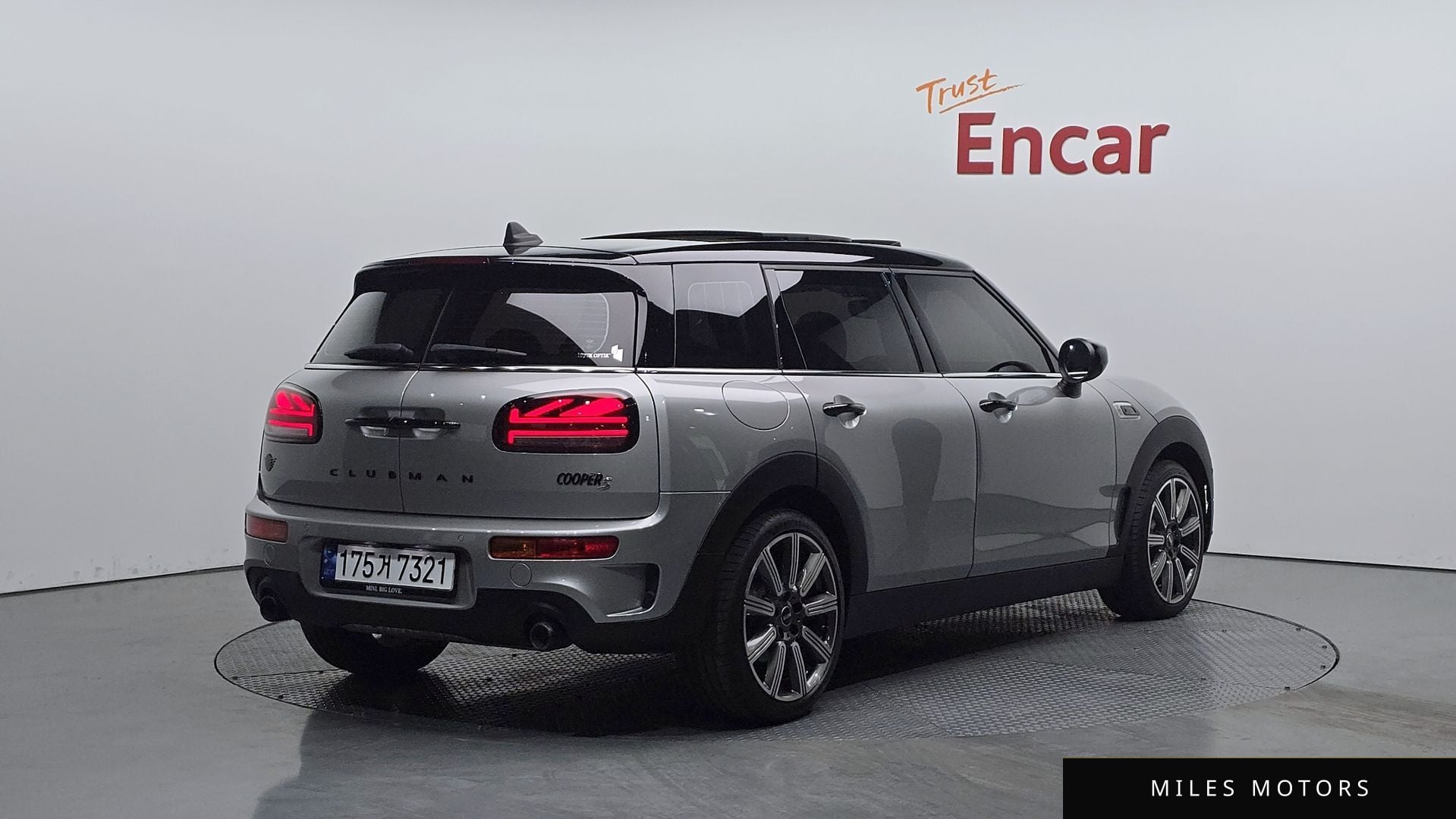 MINI Clubman 2023 — миниатюра 2