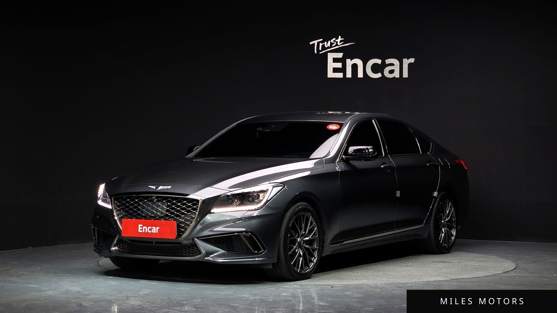 Genesis G80 2018 — фото 1 из 12