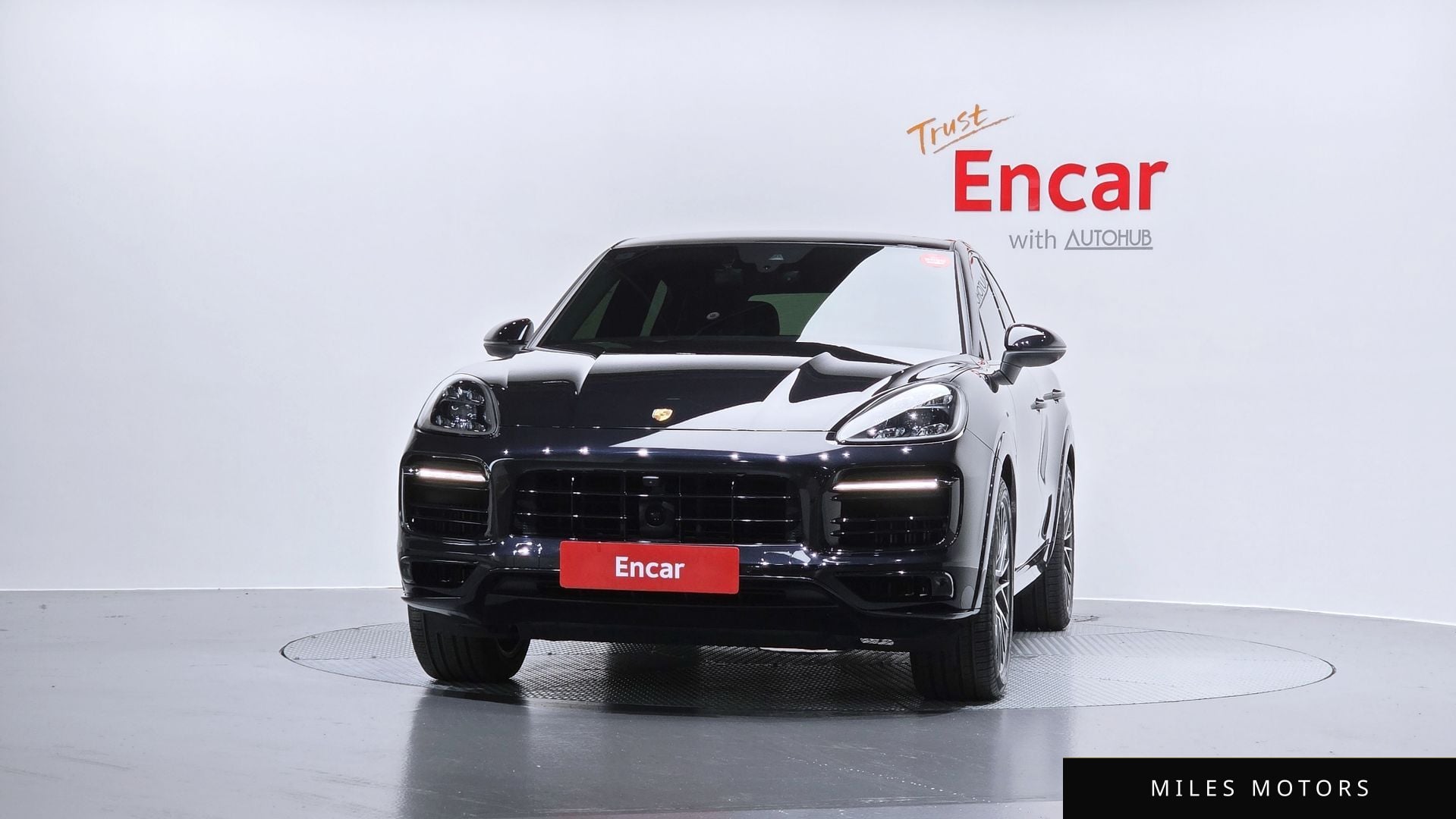 Porsche Cayenne 2021 — миниатюра 3