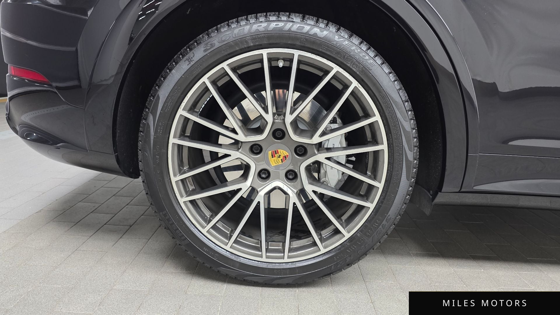 Porsche Cayenne 2021 — миниатюра 5