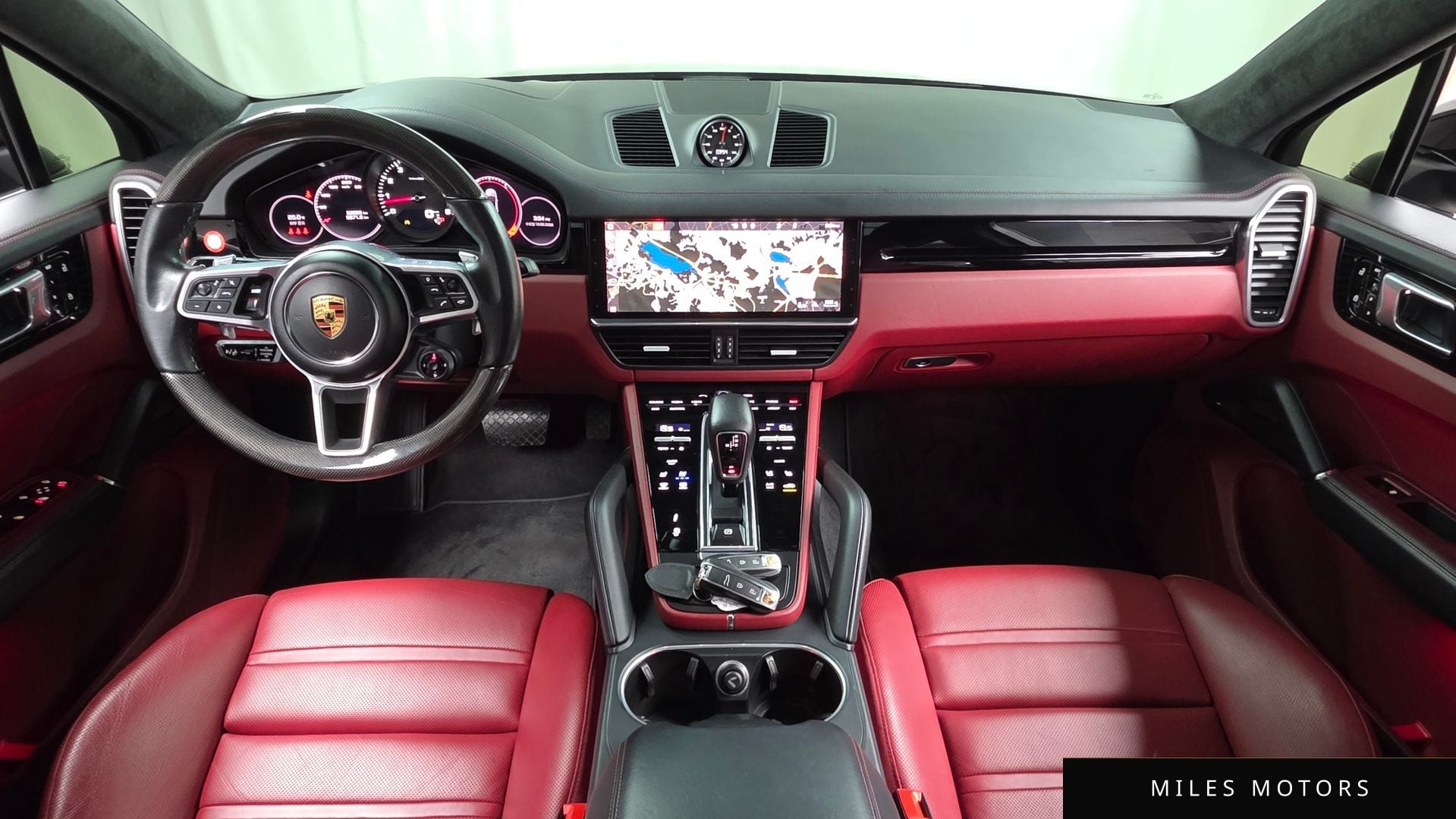 Porsche Cayenne 2021 — миниатюра 10
