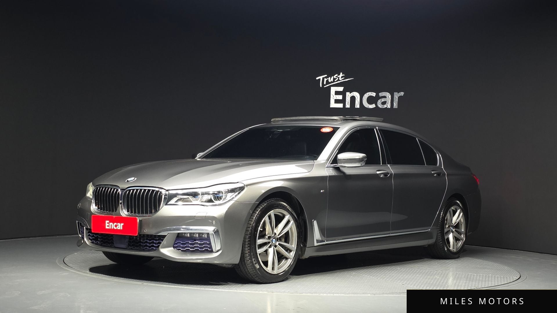 BMW 7 Series (G11) 2017 — фото 1 из 12