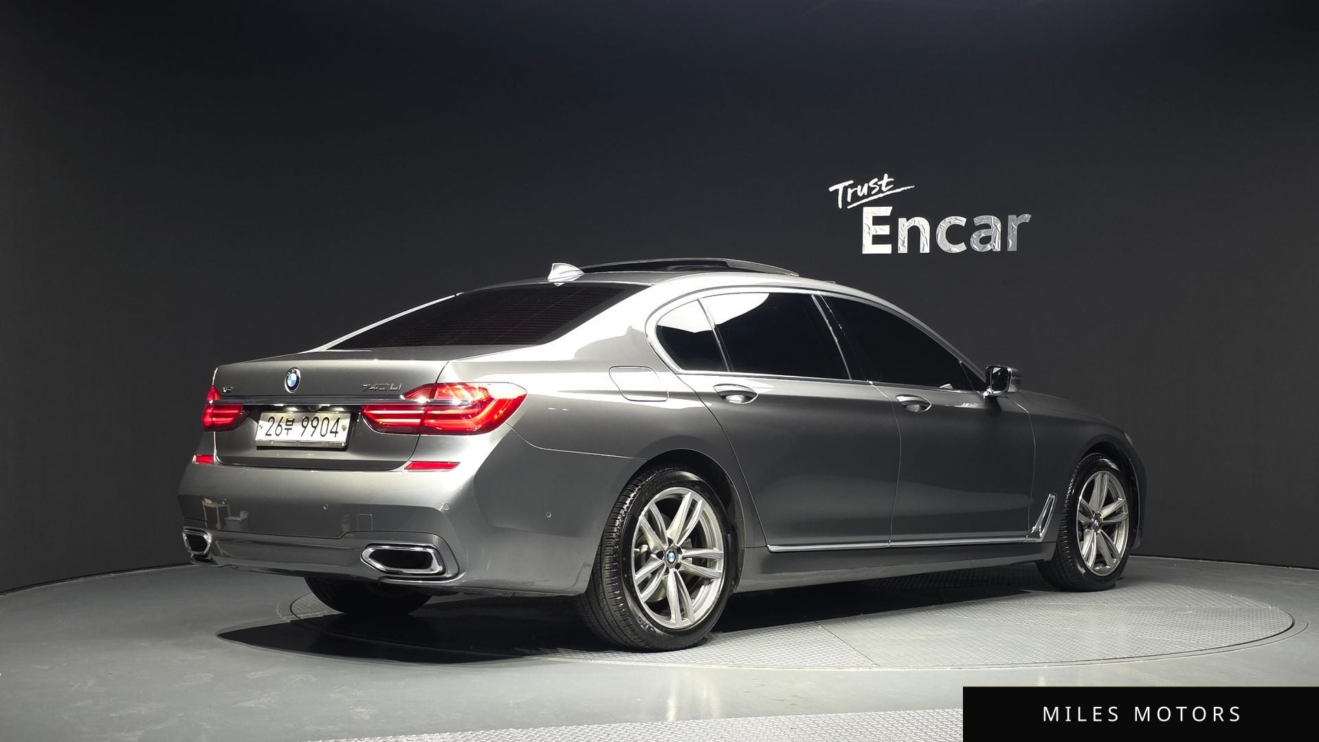 BMW 7 Series (G11) 2017 — миниатюра 2