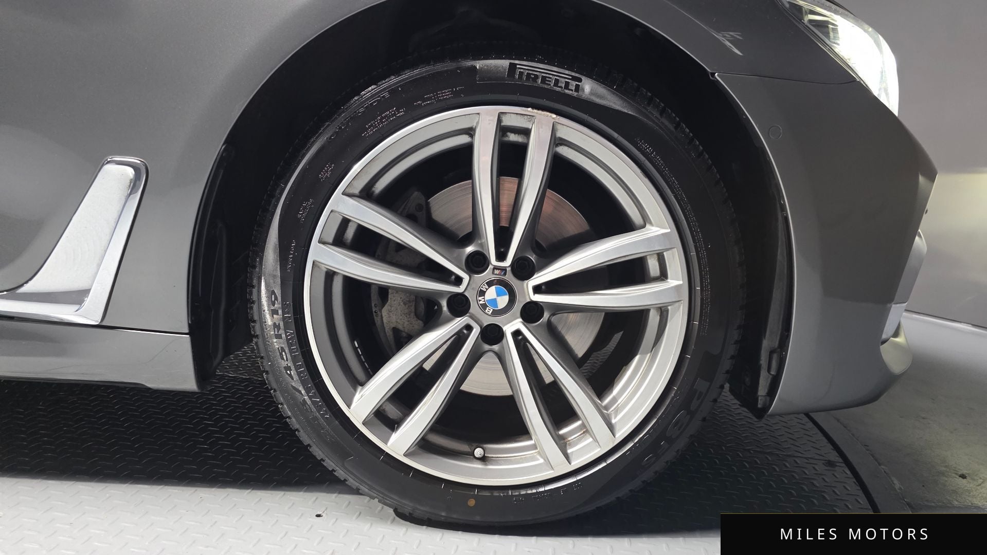 BMW 7 Series (G11) 2017 — миниатюра 7