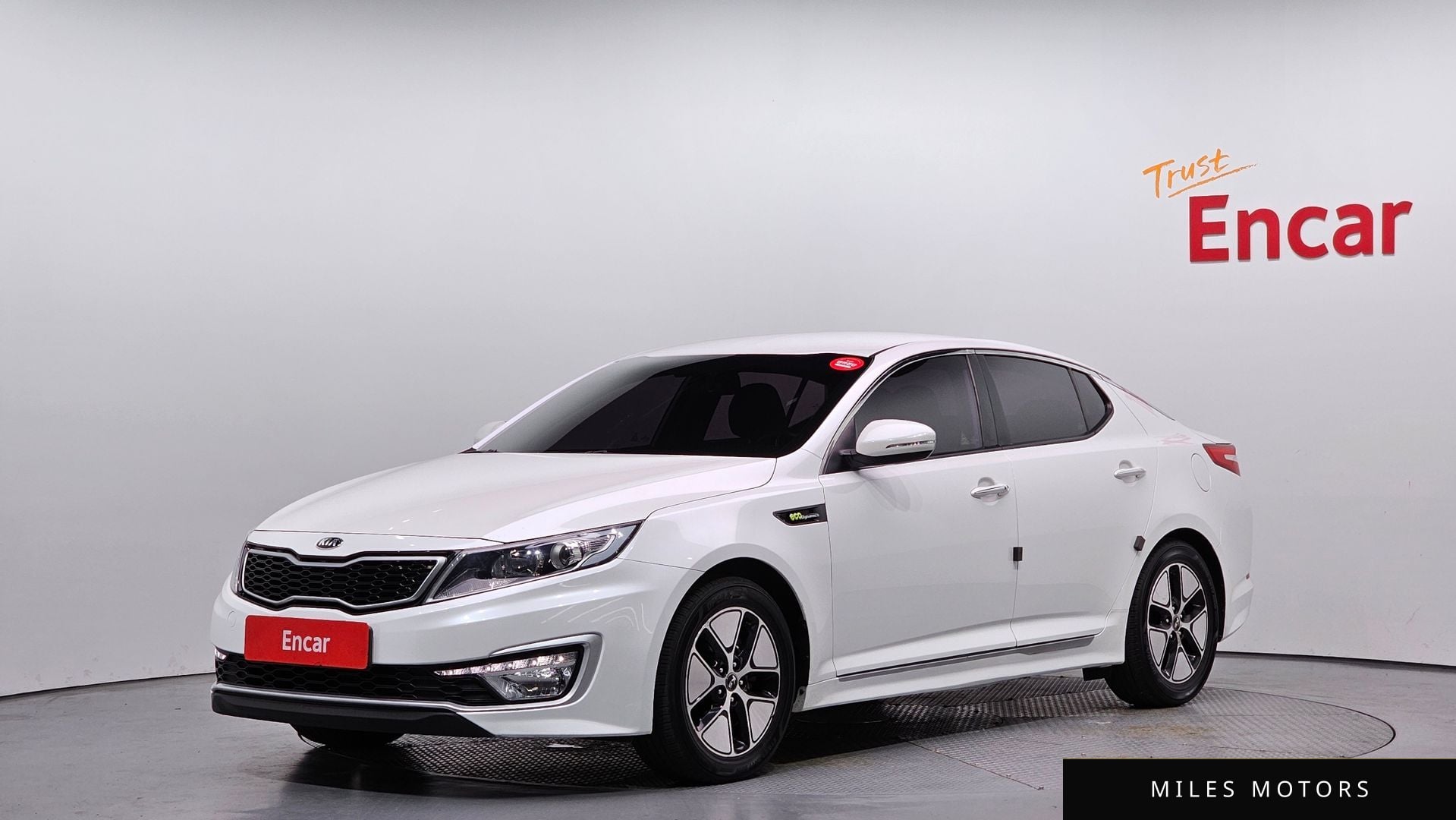 Kia K5 2013 — фото 1 из 12