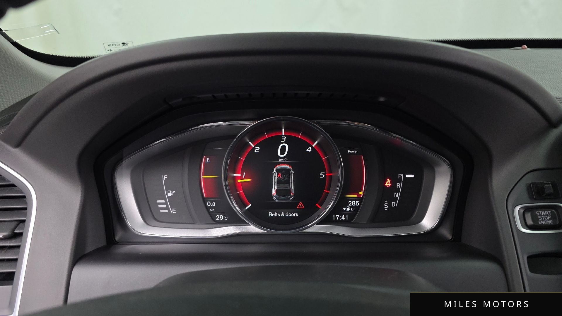 Volvo XC60 2017 — миниатюра 8