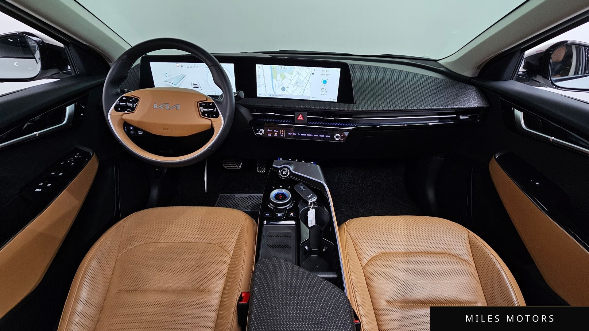 Kia EV6 2023 — миниатюра 10