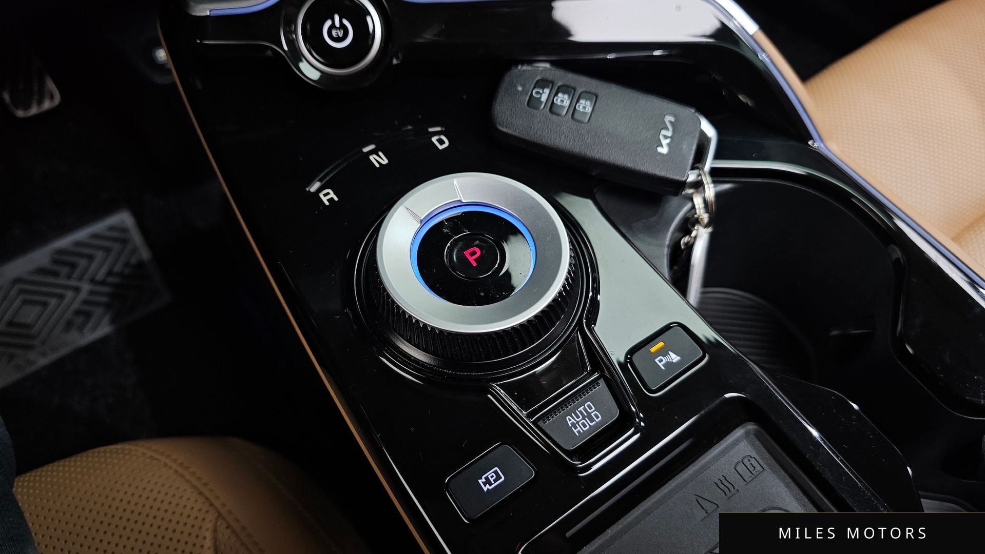 Kia EV6 2023 — миниатюра 12