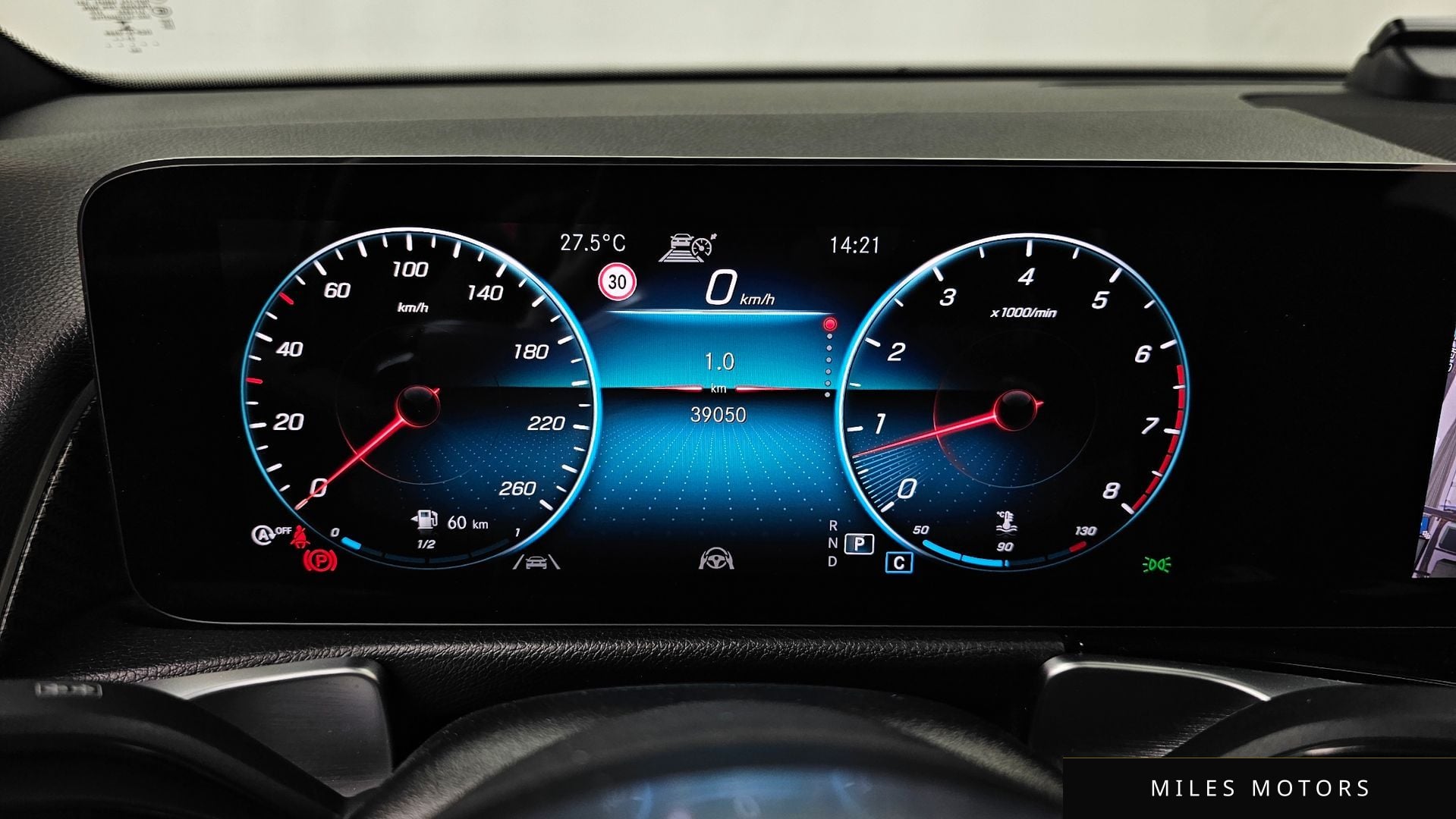 Mercedes-Benz GLB-Class X247 2022 — миниатюра 11