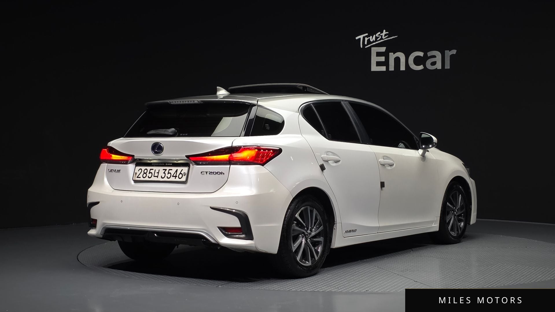 Лексус CT200h 2019 — миниатюра 2