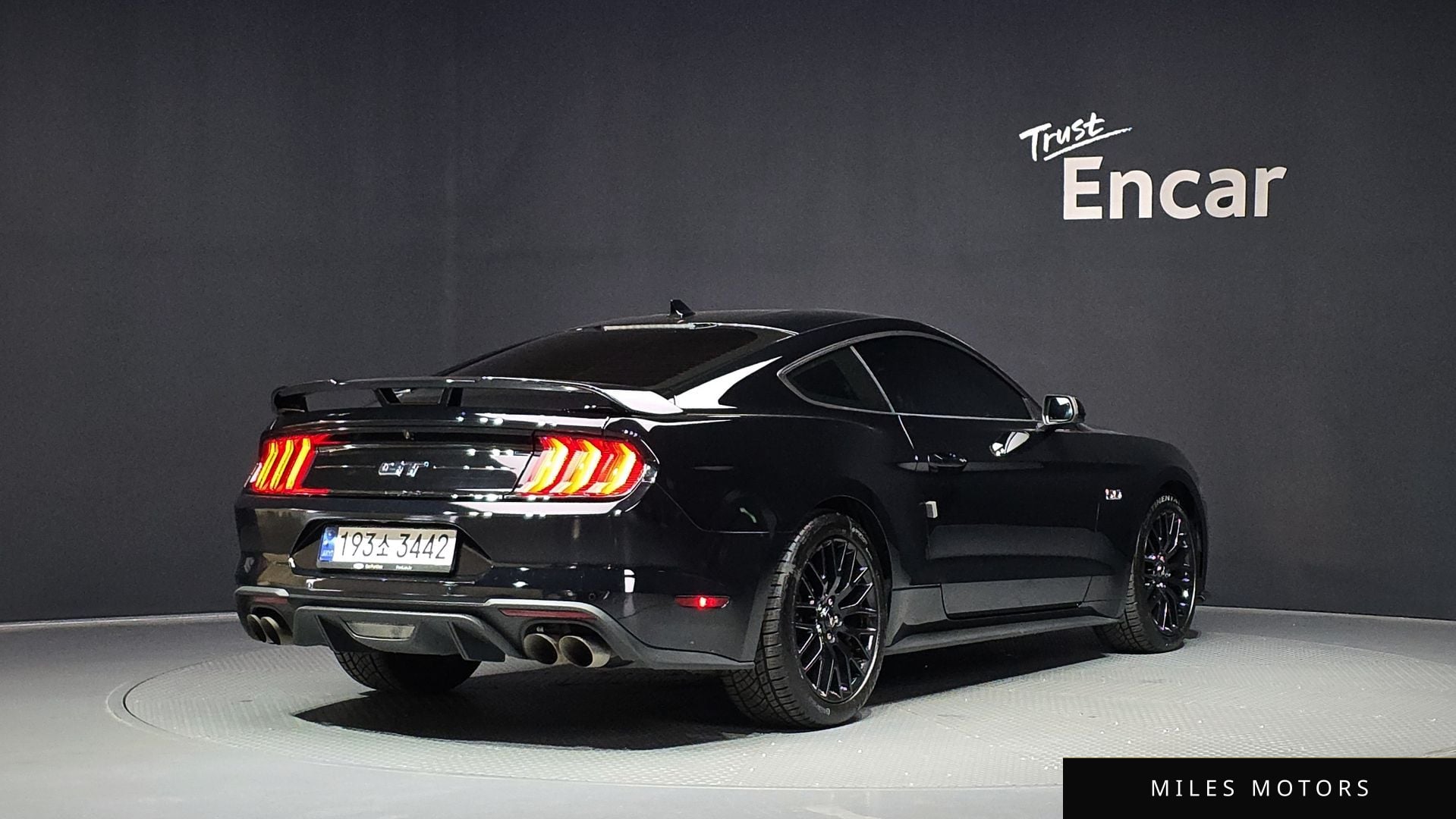 Ford Mustang 2022 — миниатюра 2