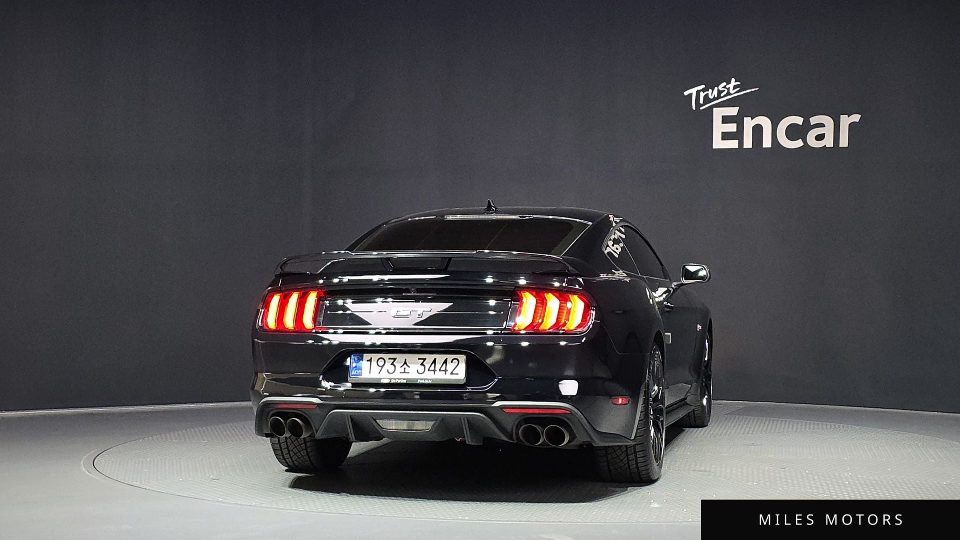 Ford Mustang 2022 — миниатюра 4
