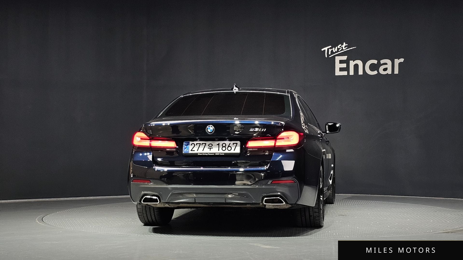 BMW 5 Series (G30) 2022 — миниатюра 4