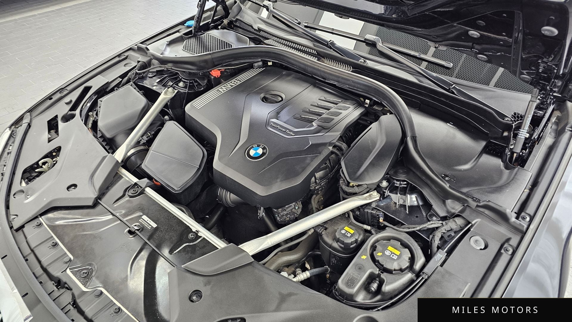 BMW 5 Series (G30) 2022 — миниатюра 6
