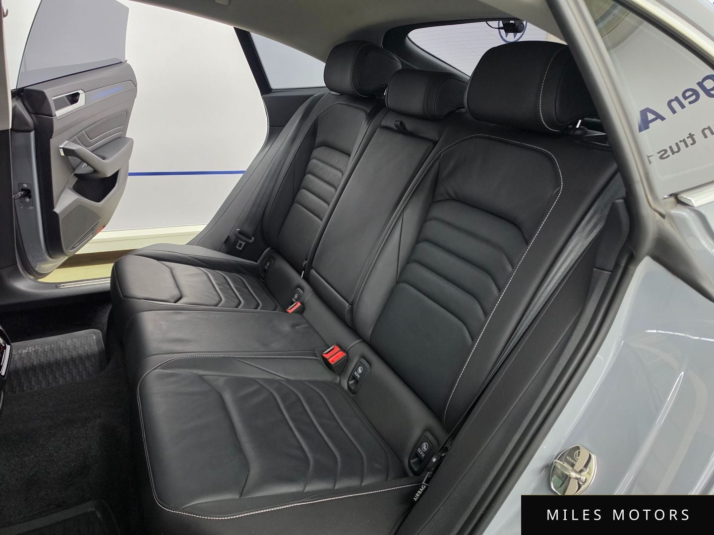 Volkswagen Arteon 2023 — миниатюра 10
