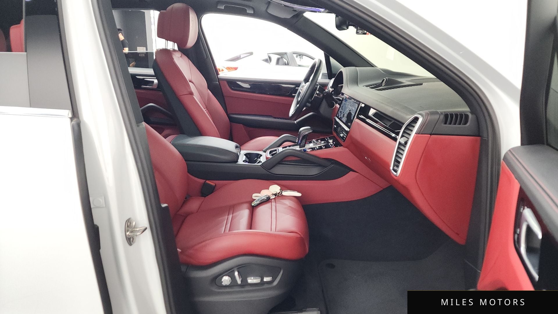 Porsche Cayenne 2020 — миниатюра 11