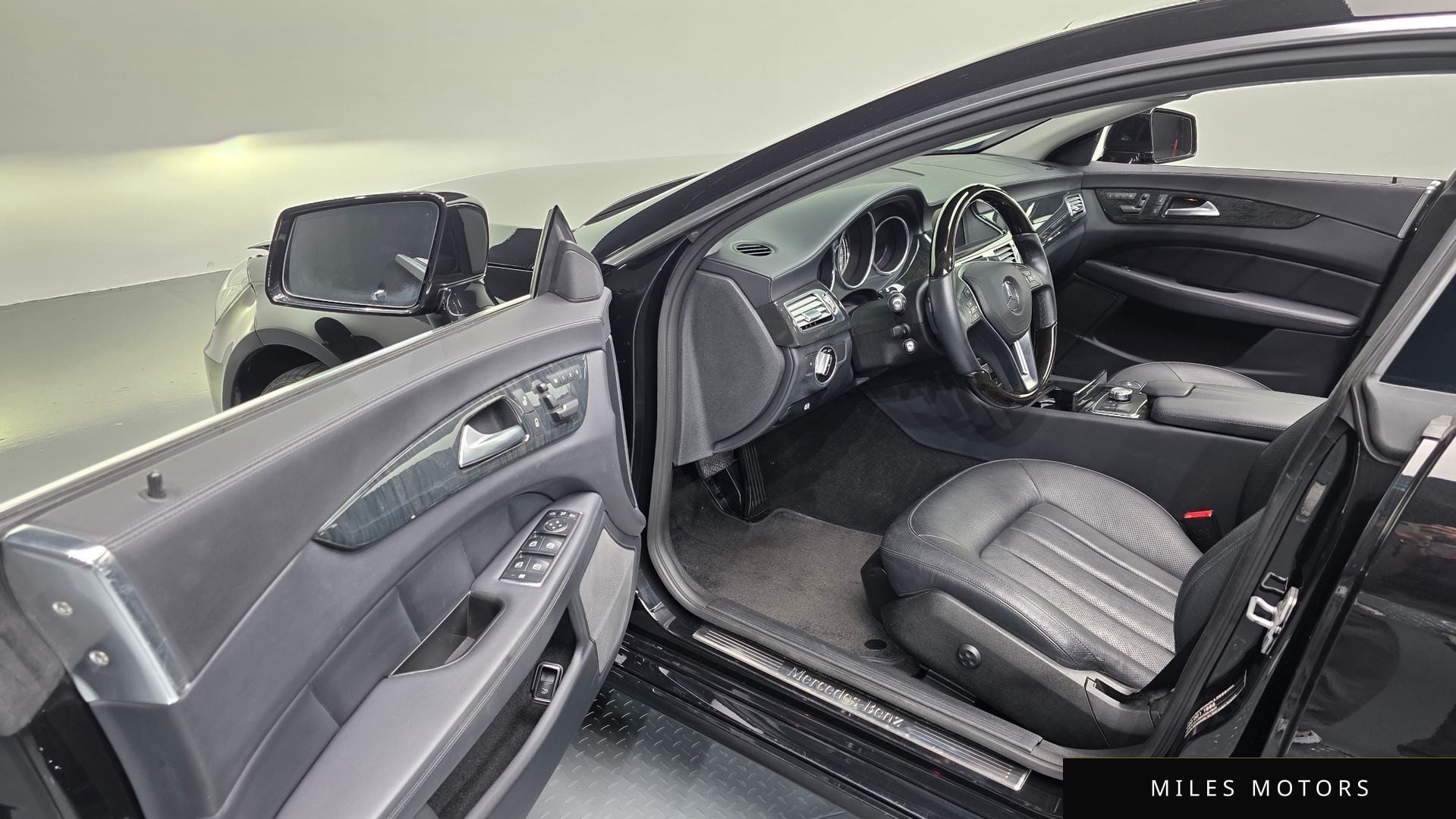 Mercedes-Benz CLS-Class W218 2014 — миниатюра 10