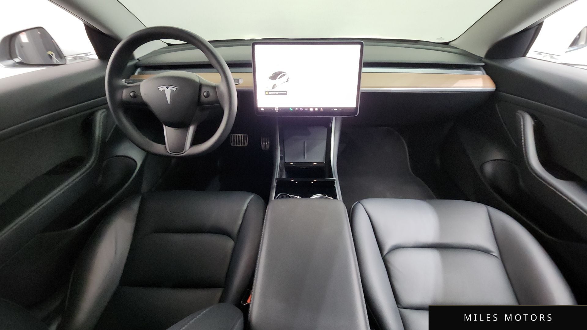 Tesla Model 3 2020 — миниатюра 7