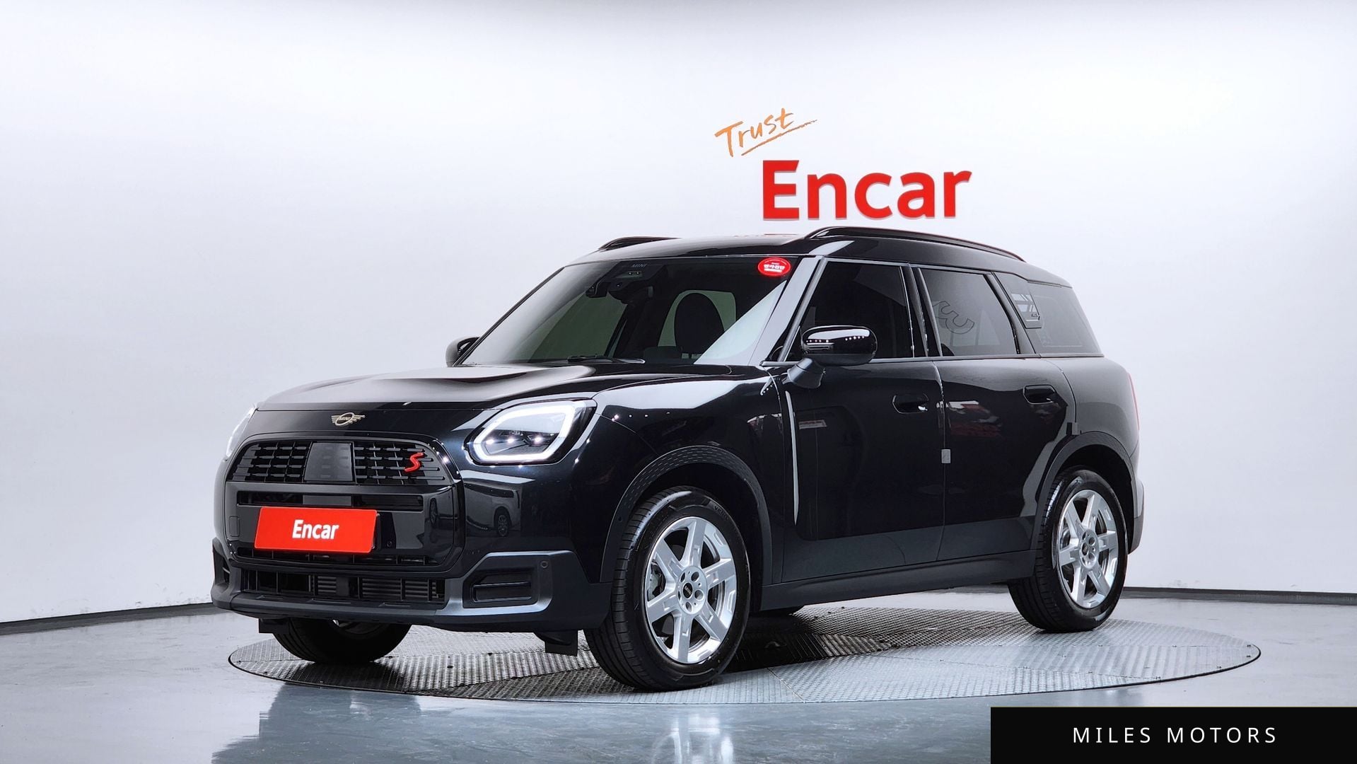 MINI Countryman 2024 — фото 1 из 12