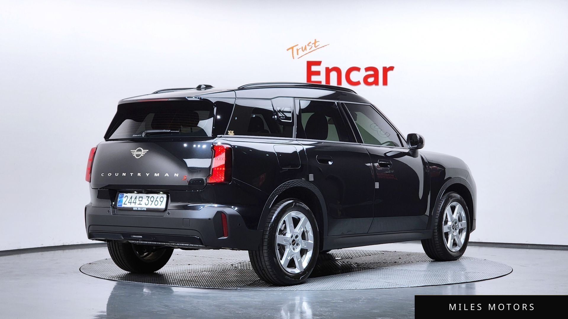 MINI Countryman 2024 — миниатюра 2