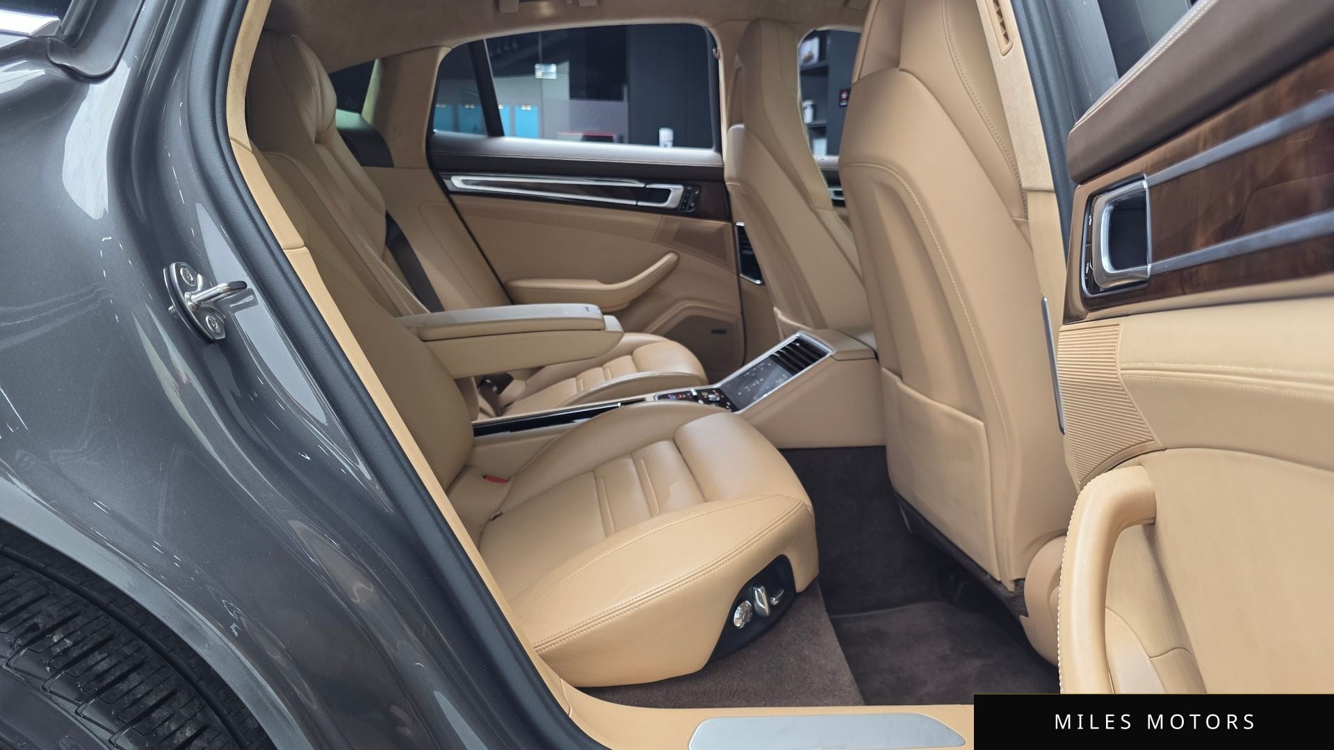 Porsche Panamera 2017 — миниатюра 12