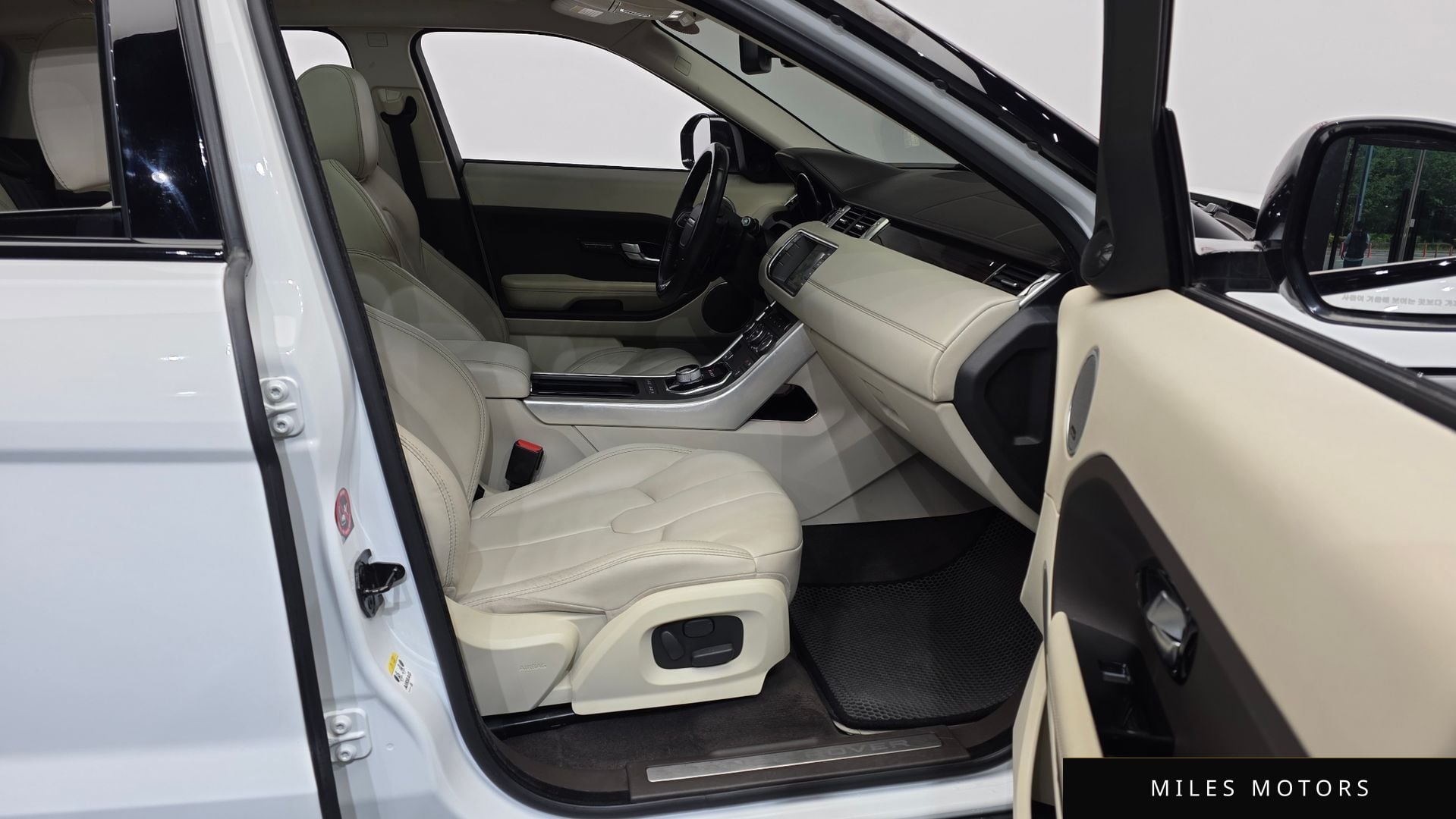 Land Rover Range Rover Evoque 2015 — миниатюра 11
