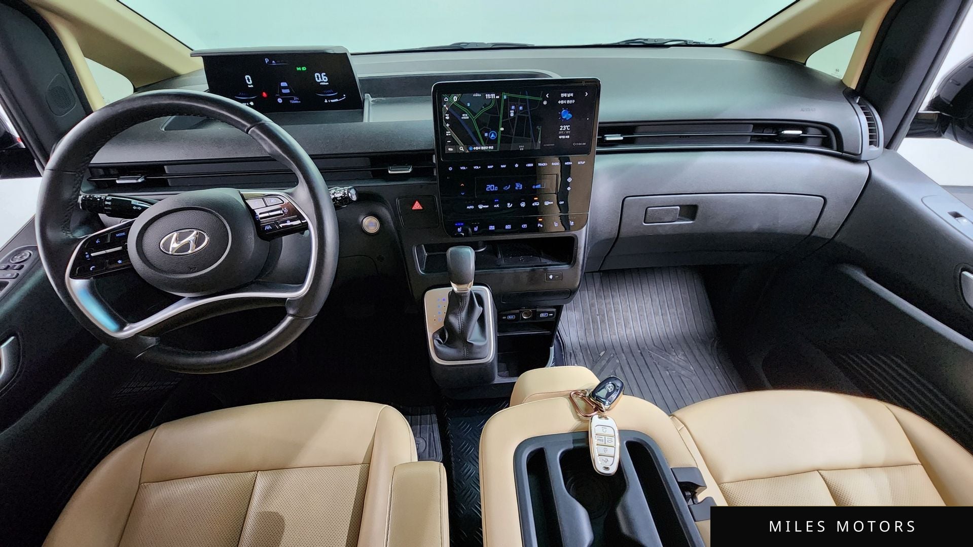 Hyundai Staria 2023 — миниатюра 10