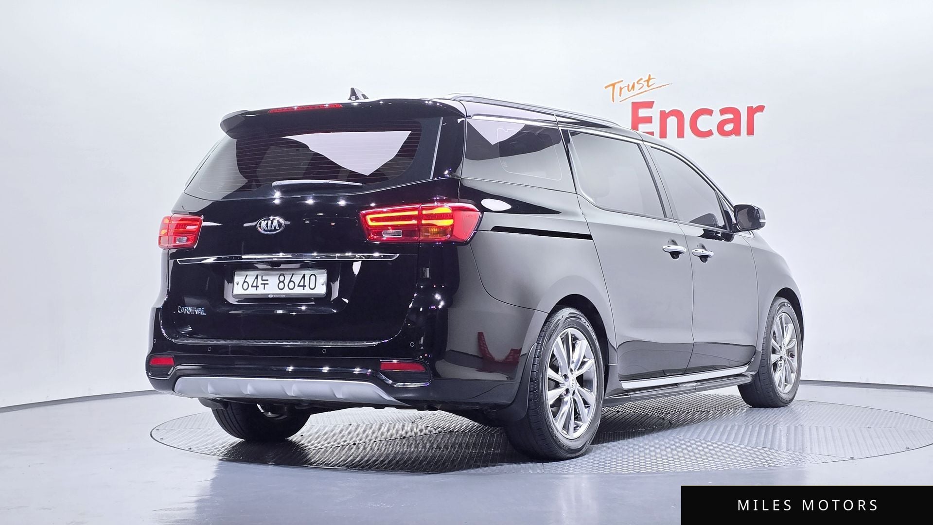 Kia Canival 2019 — миниатюра 2