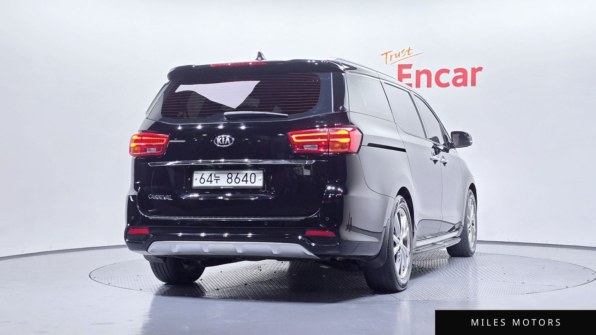 Kia Canival 2019 — миниатюра 4