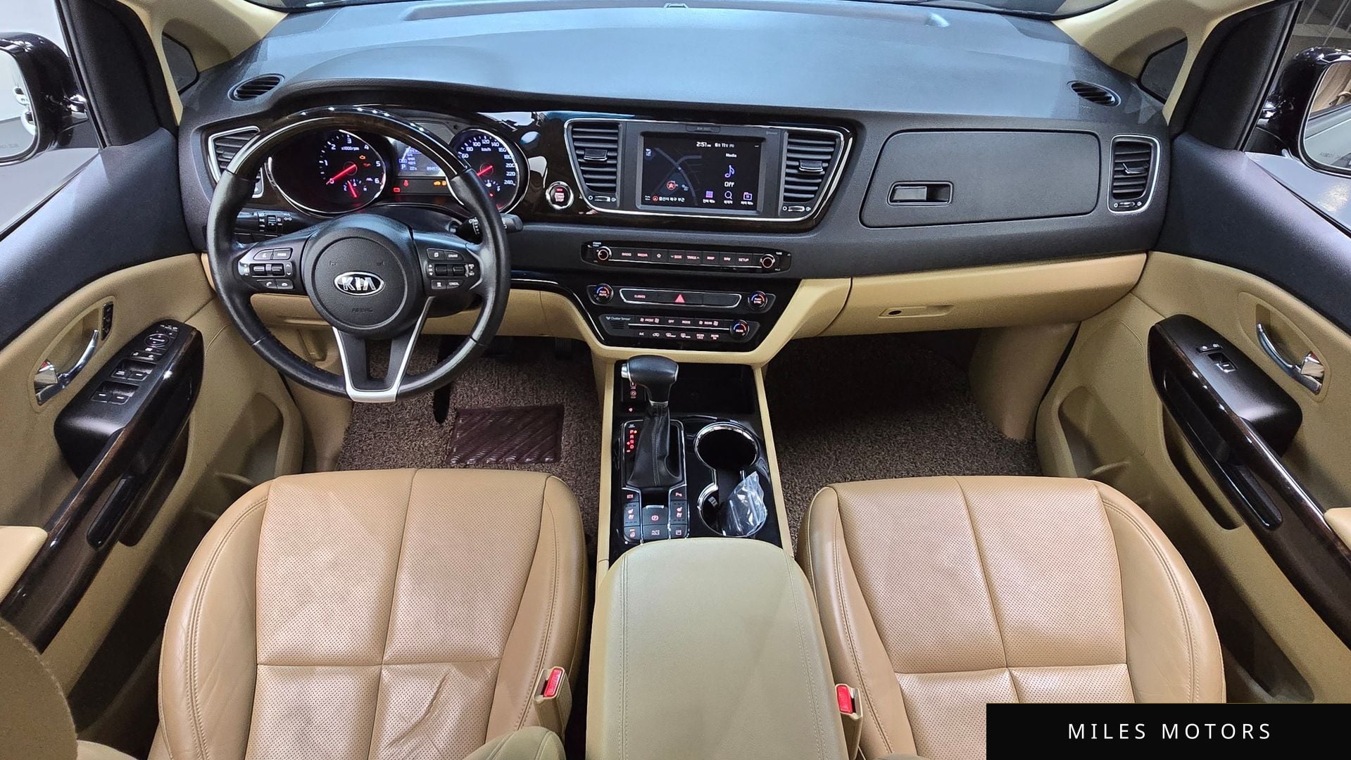 Kia Canival 2019 — миниатюра 10