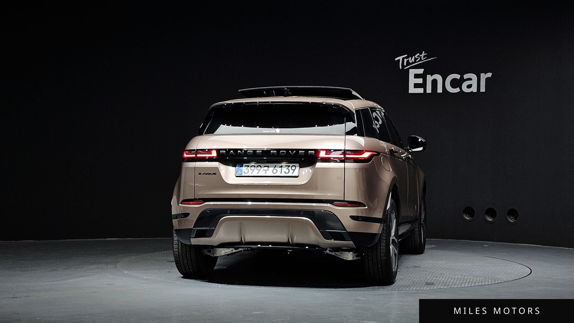 Land Rover Range Rover Evoque 2026 — миниатюра 4