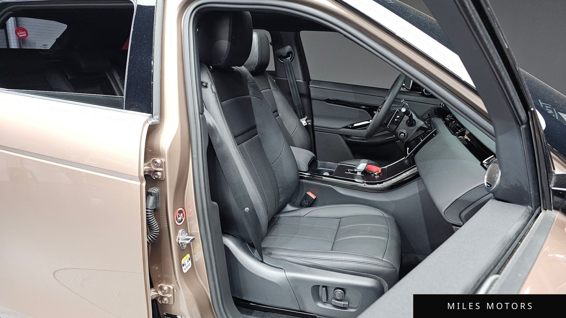 Land Rover Range Rover Evoque 2026 — миниатюра 11