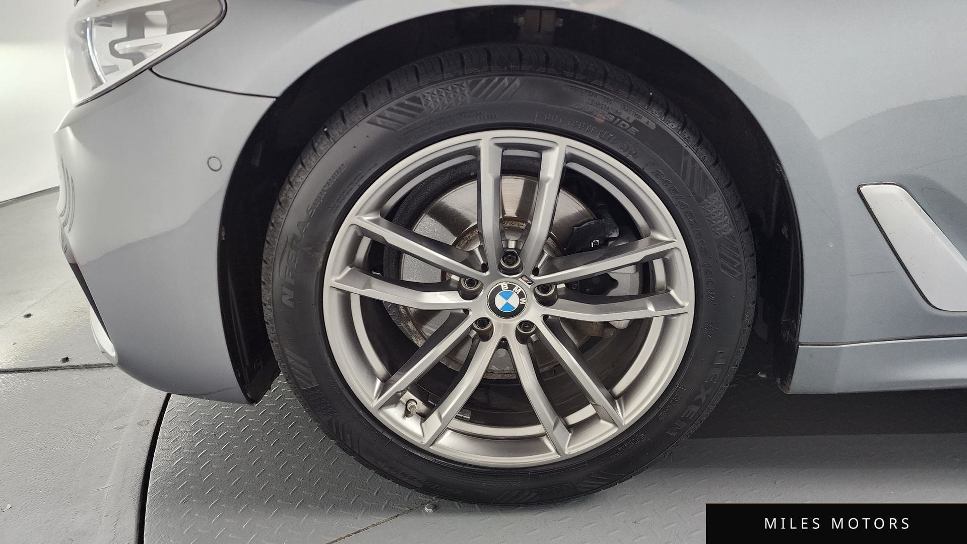 BMW 5 Series (G30) 2018 — миниатюра 4