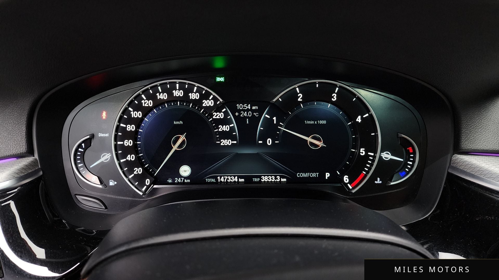 BMW 5 Series (G30) 2018 — миниатюра 10