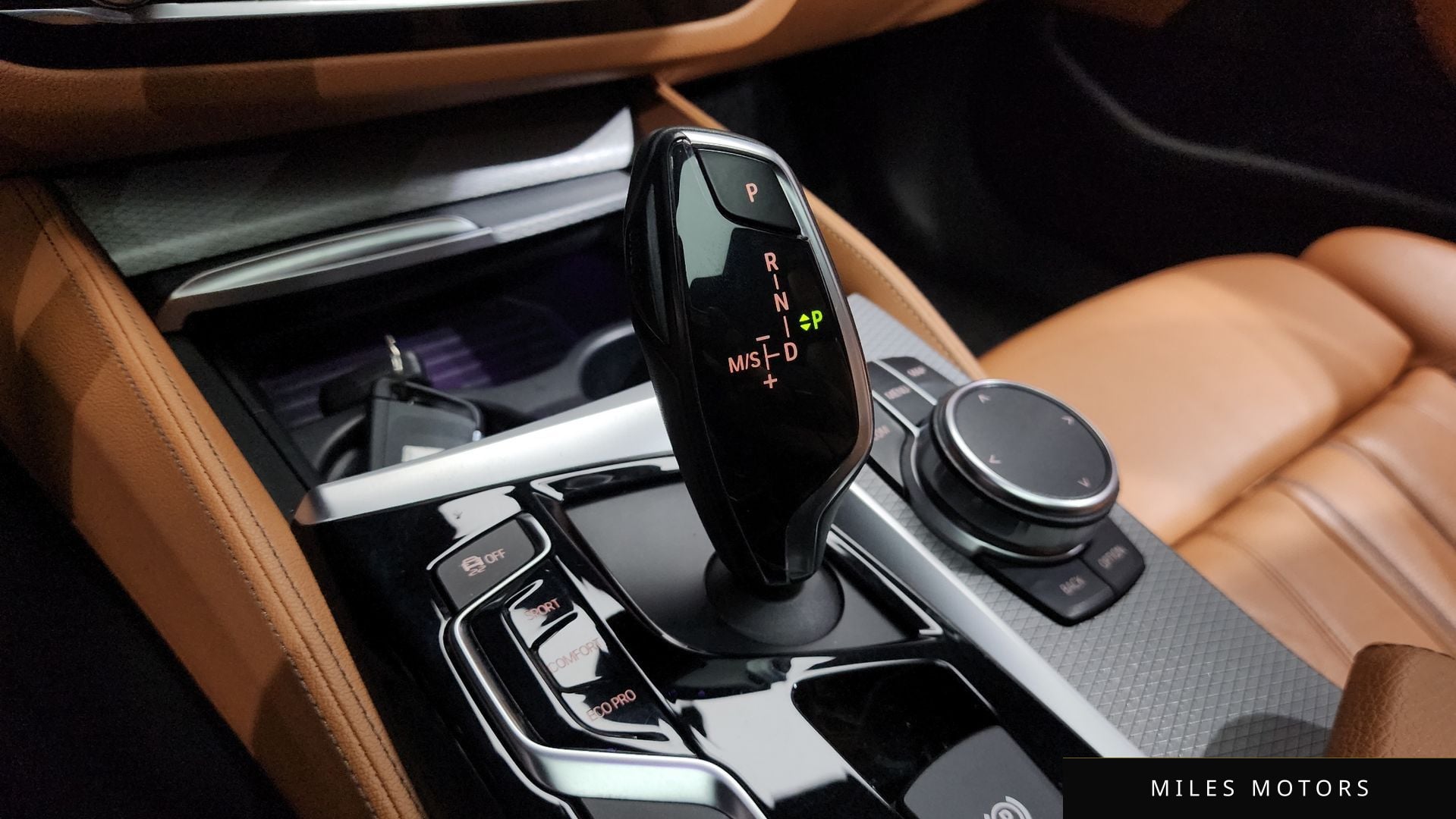 BMW 5 Series (G30) 2018 — миниатюра 11
