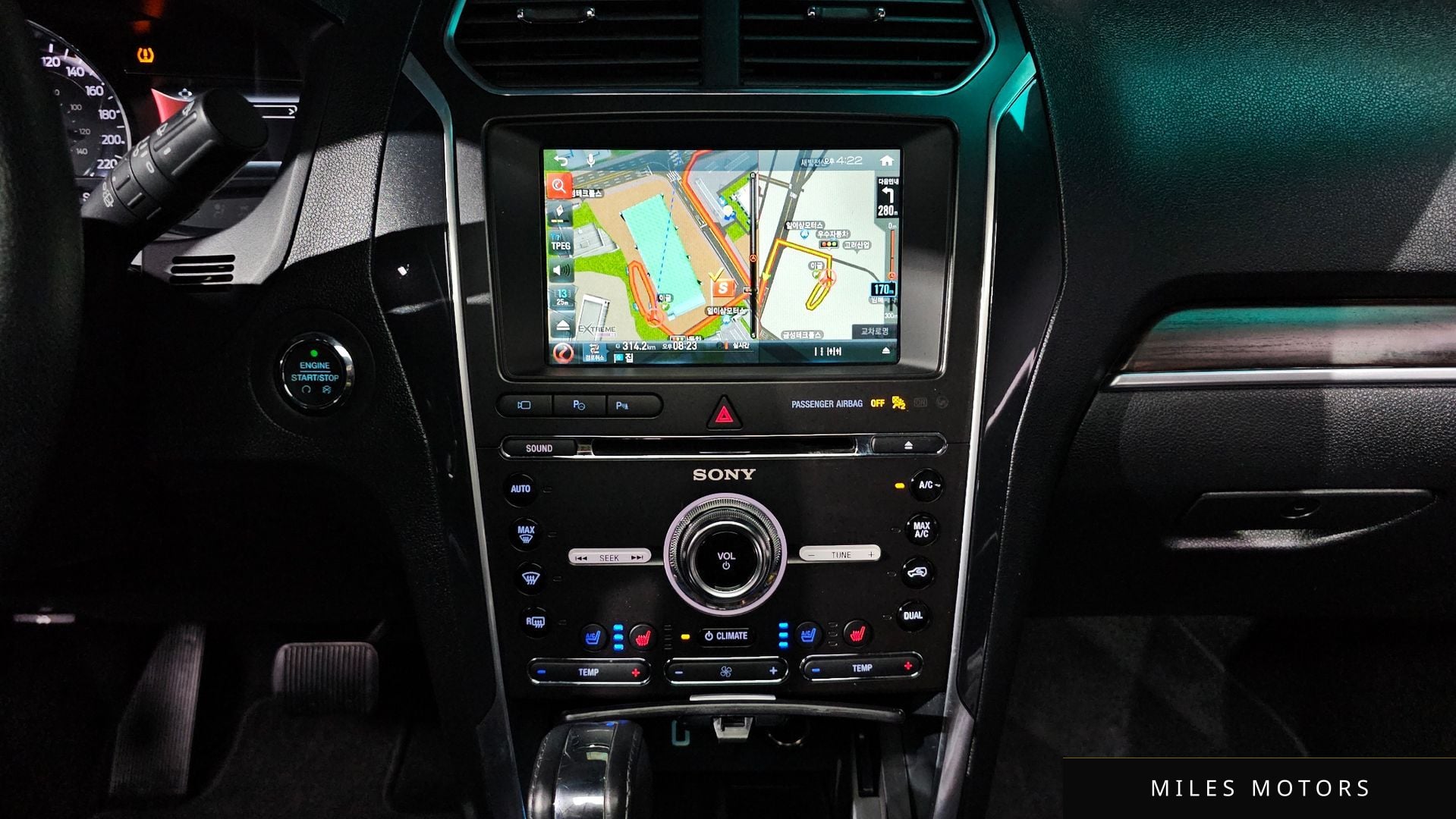 Ford Explorer 2017 — миниатюра 12