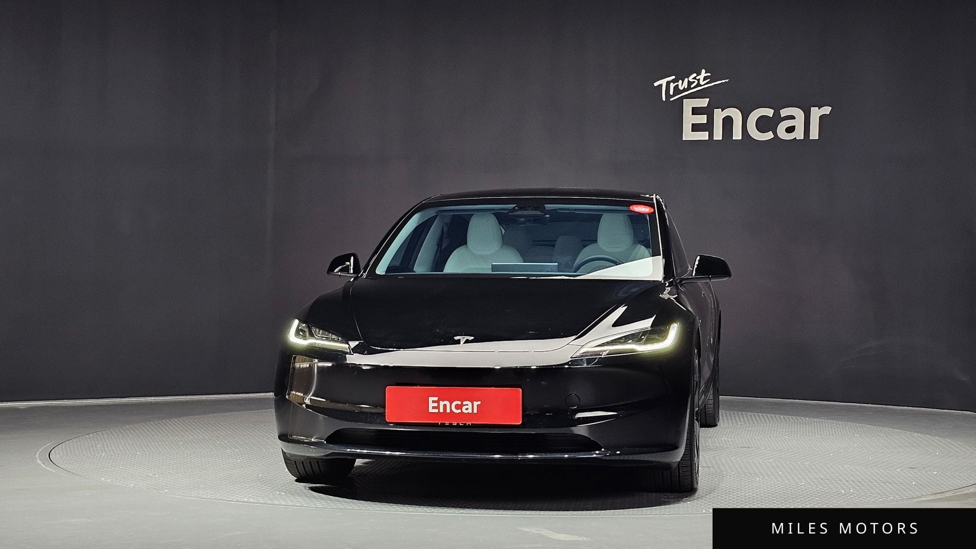 Tesla Model 3 2024 — миниатюра 3