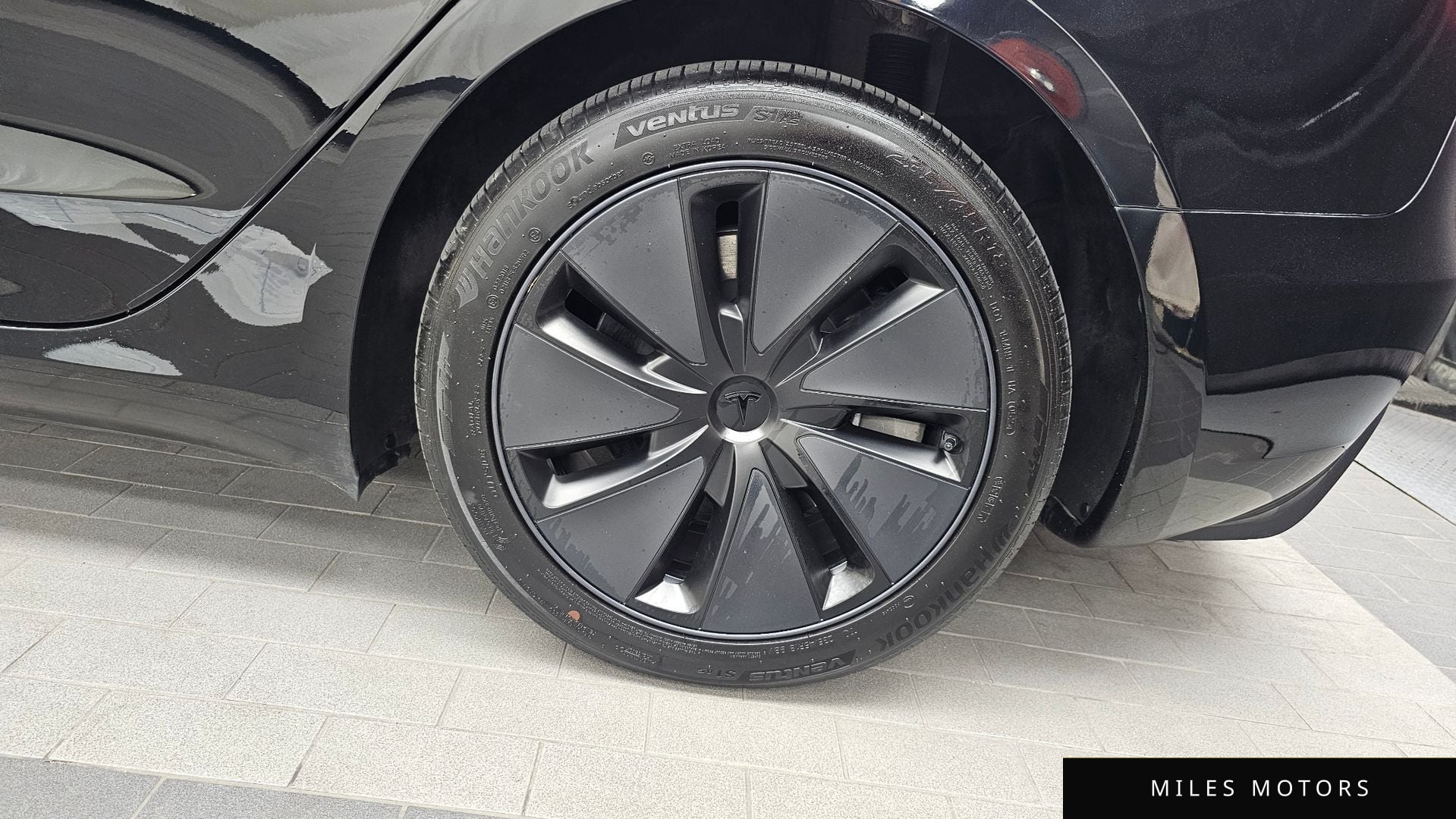 Tesla Model 3 2024 — миниатюра 7
