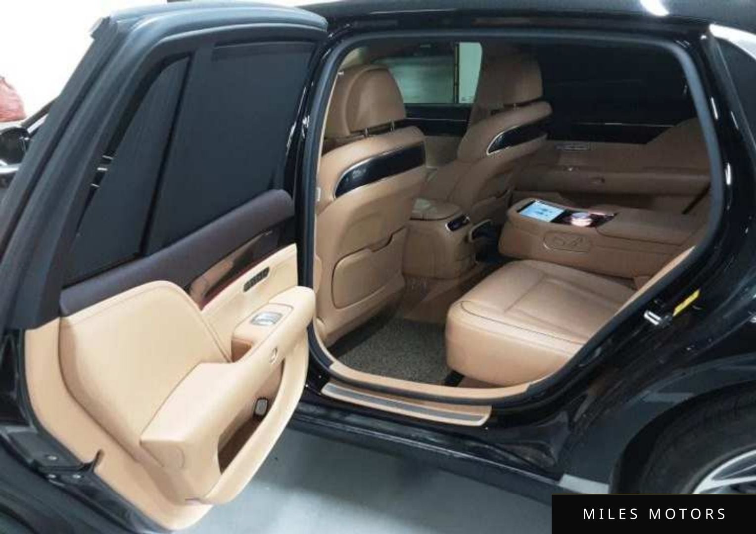 Genesis G90 (RS4) 2022 — миниатюра 10
