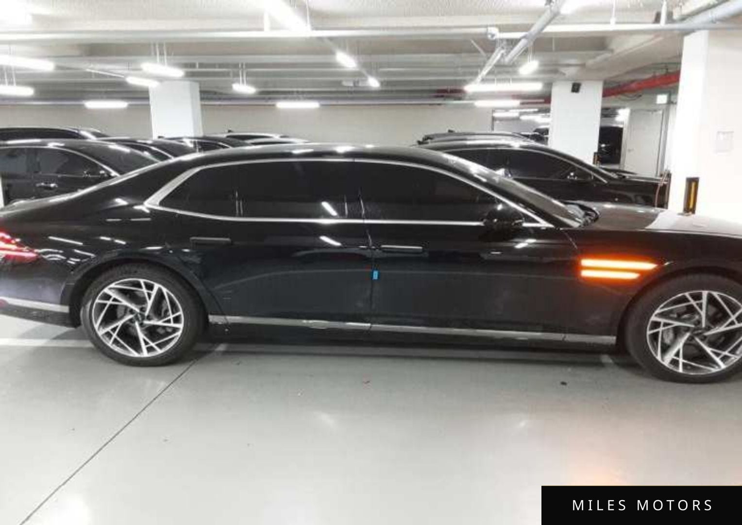 Genesis G90 (RS4) 2022 — миниатюра 11