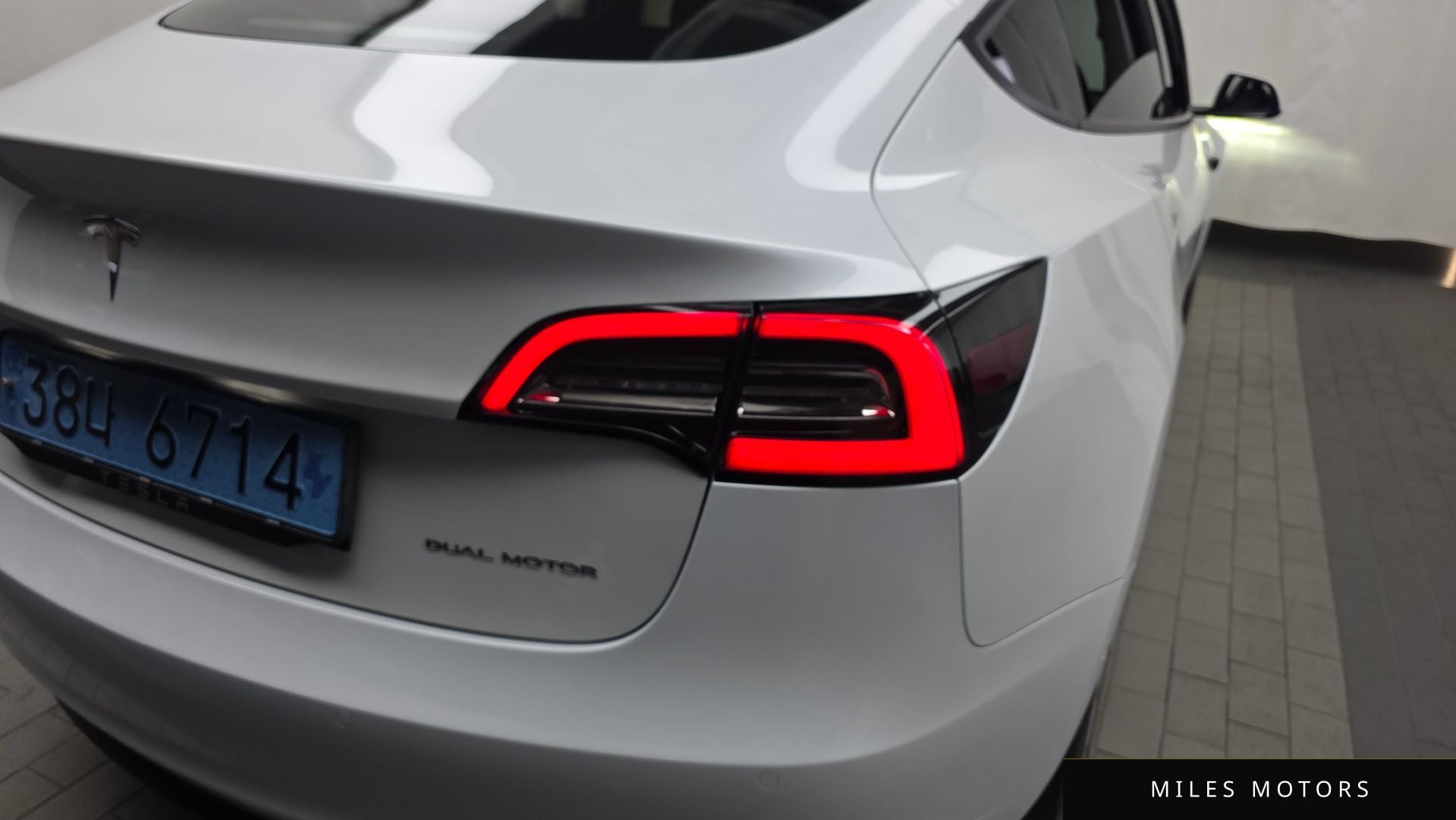 Tesla Model 3 2021 — миниатюра 9
