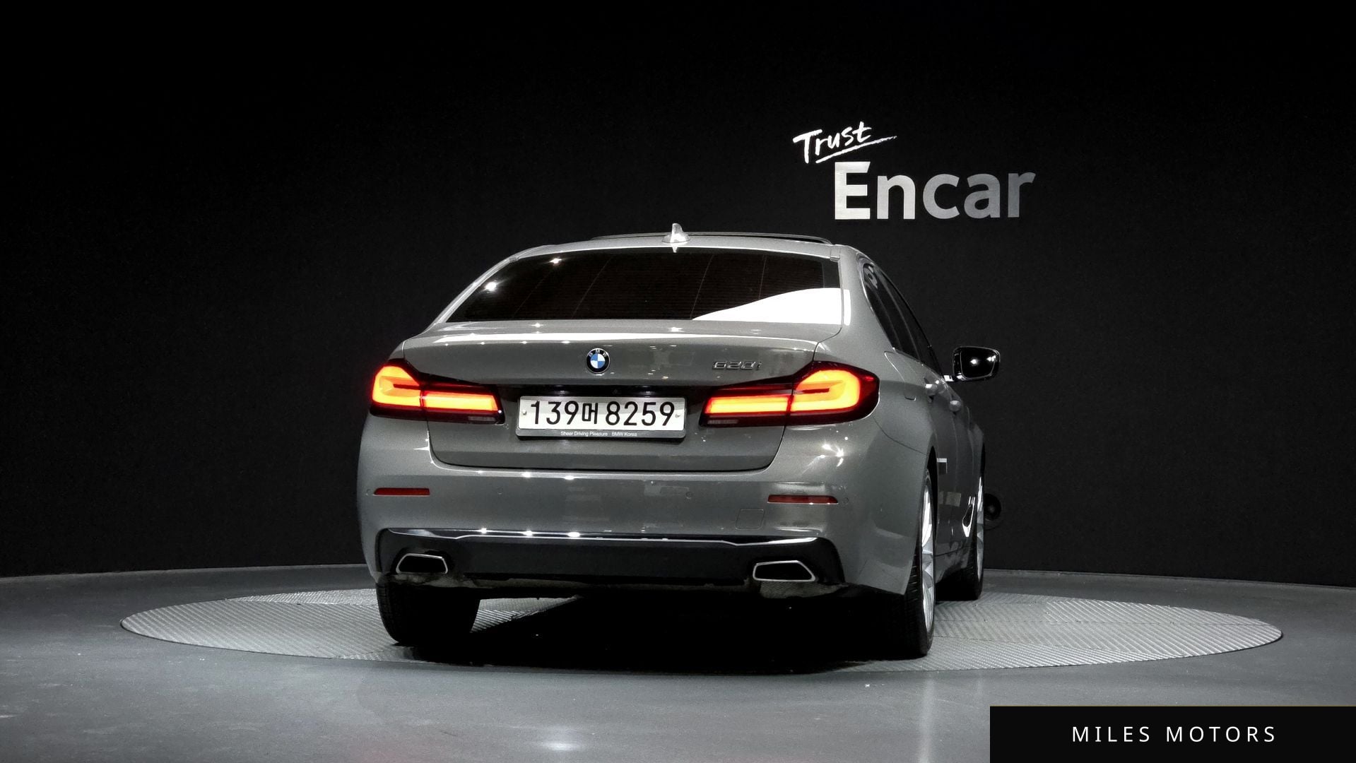 BMW 5 Series (G30) 2021 — миниатюра 4