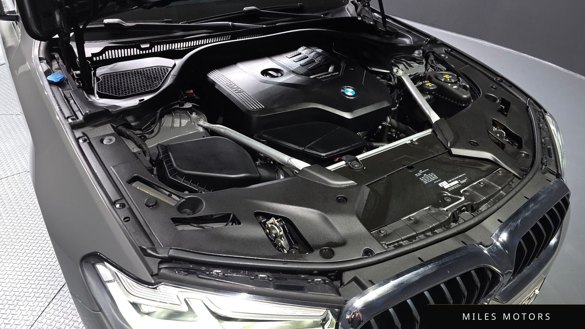 BMW 5 Series (G30) 2021 — миниатюра 6