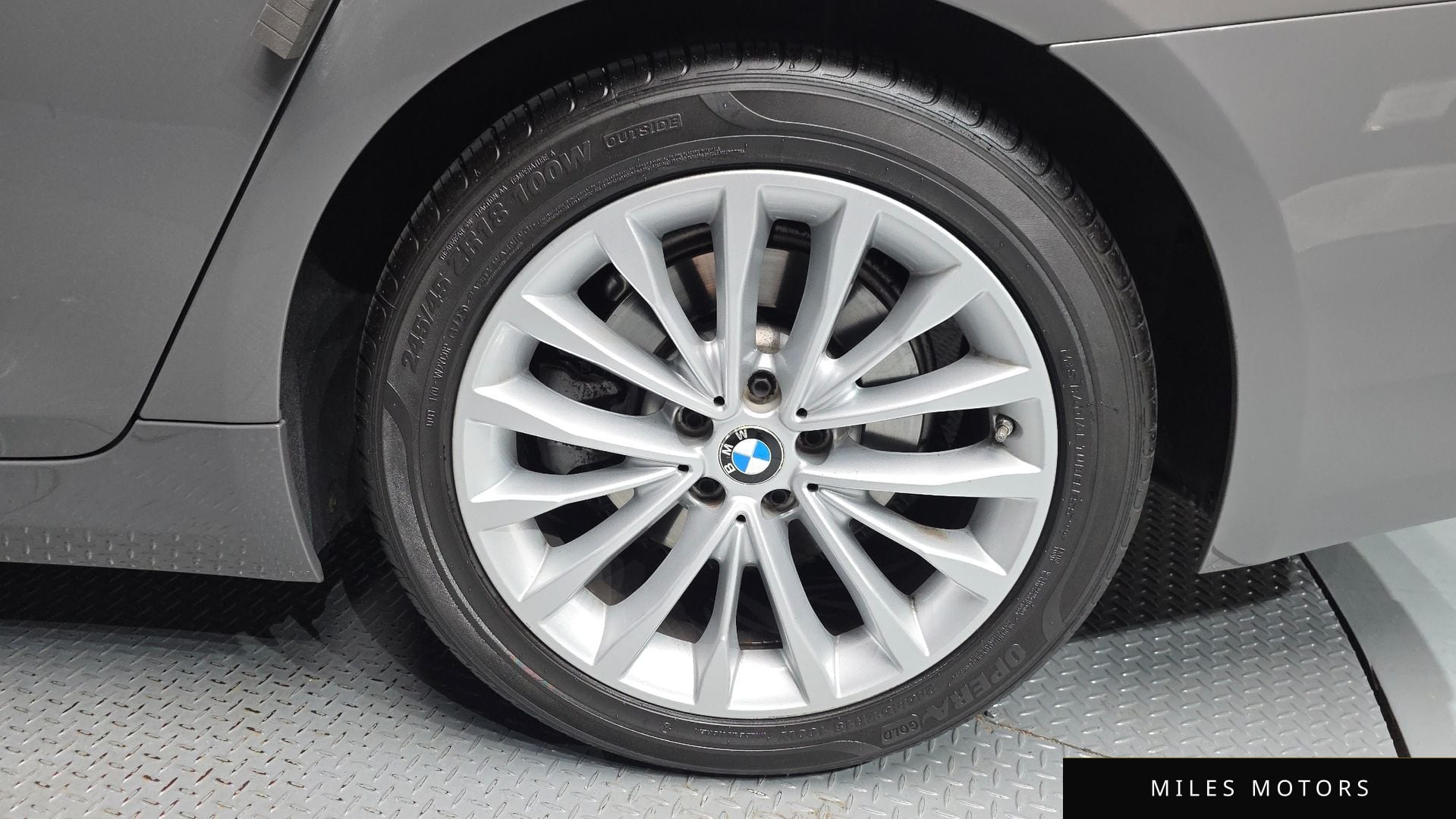 BMW 5 Series (G30) 2021 — миниатюра 7