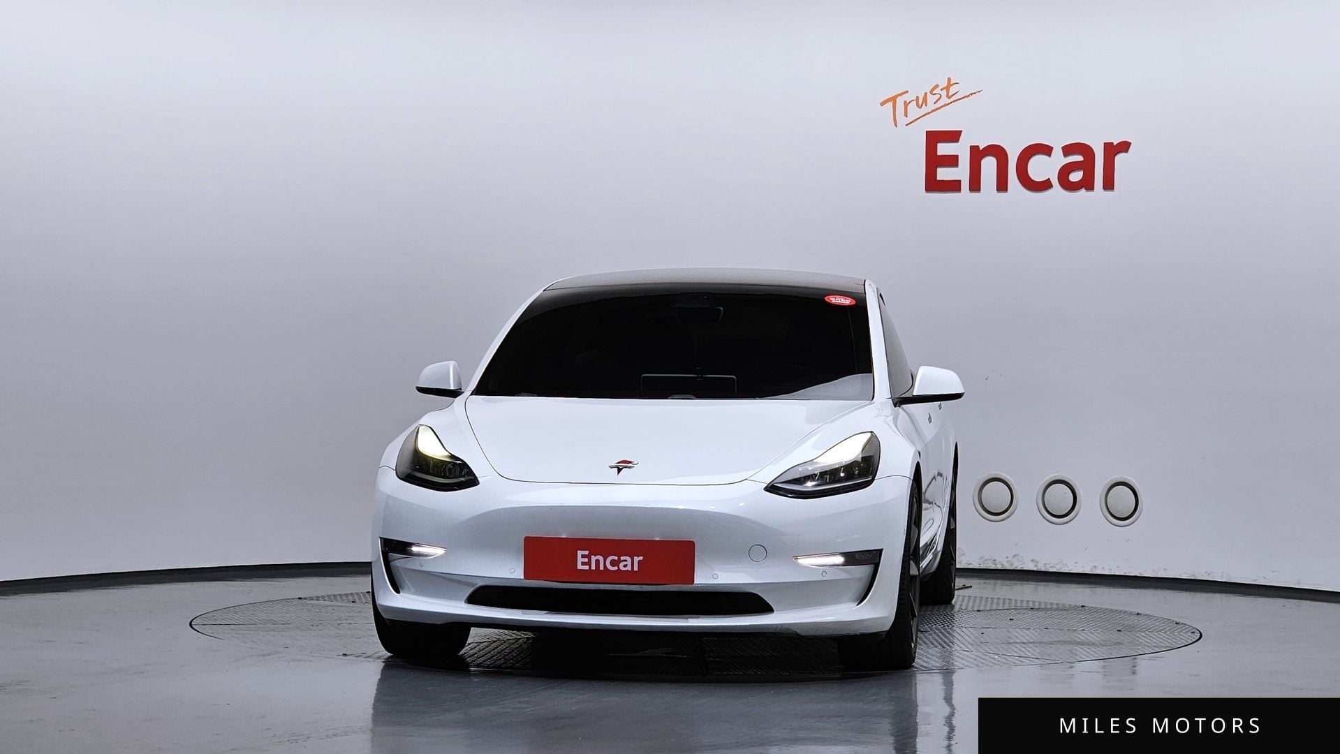 Tesla Model 3 2021 — миниатюра 3