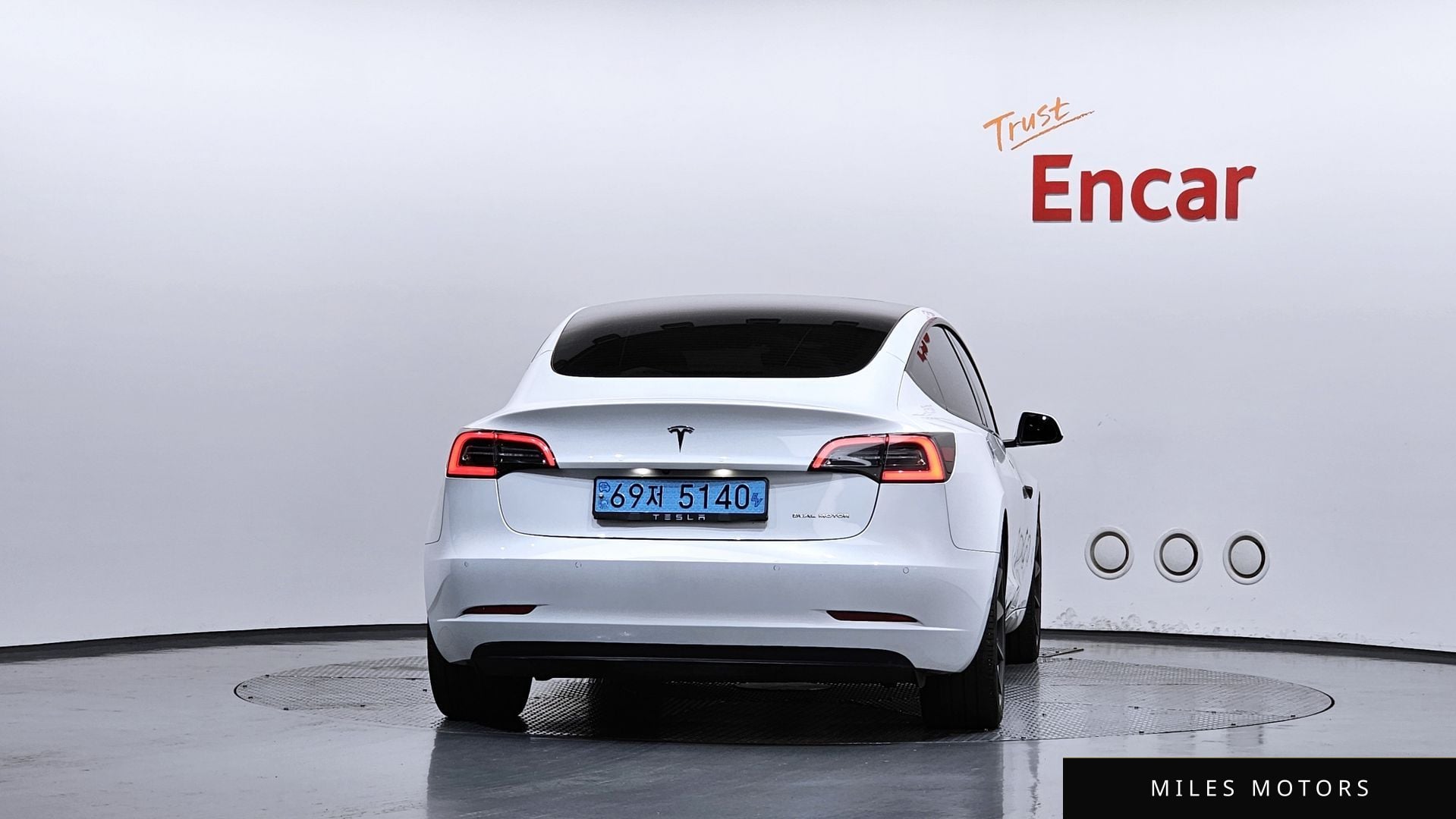 Tesla Model 3 2021 — миниатюра 4